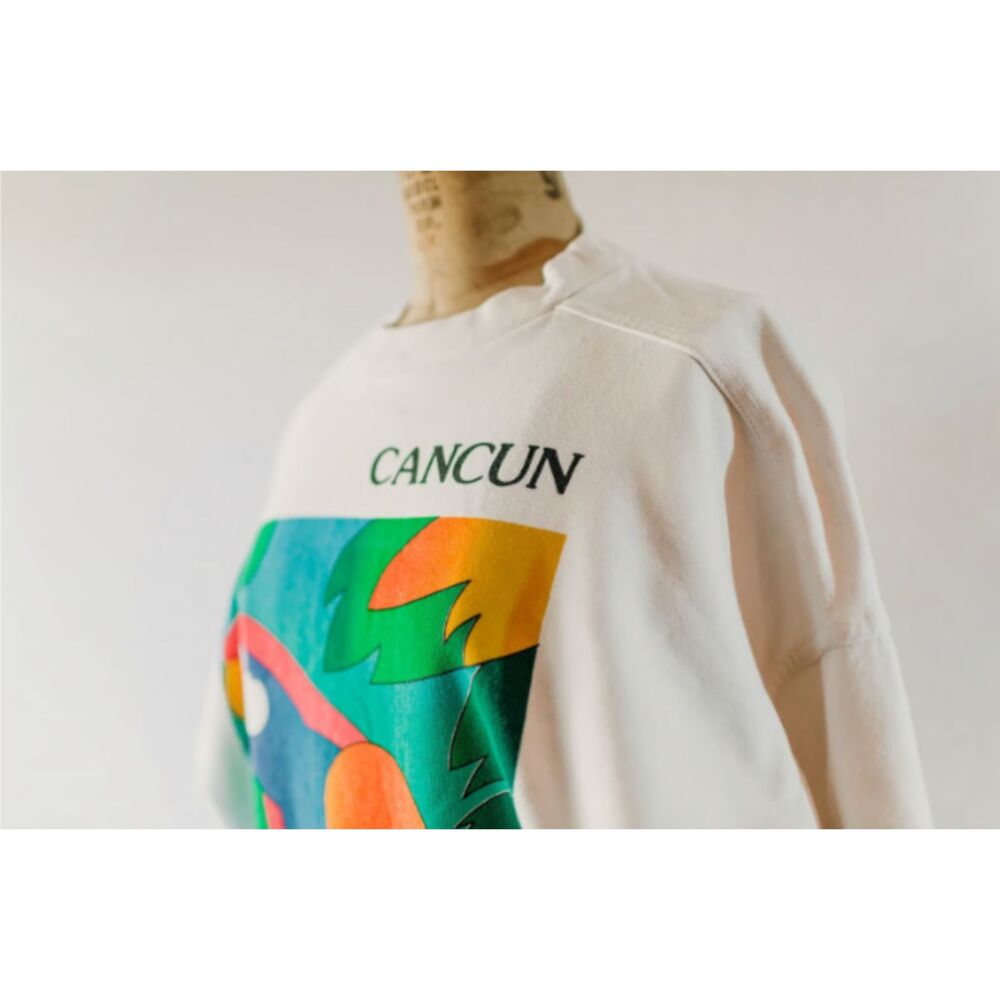 Vintage 90s CANCUN colorful parrot tropical sweatshirt, trendy indie 1990s - Picture 4 of 10